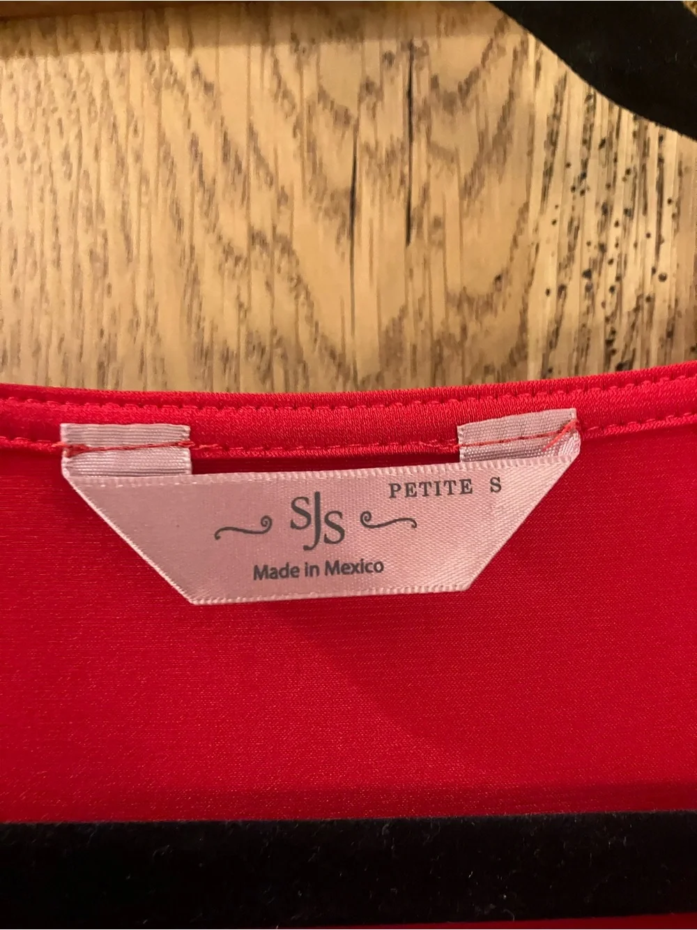 SJS Red Long-Sleeve Ruffle Sleeve Tee - Picture 2 of 2